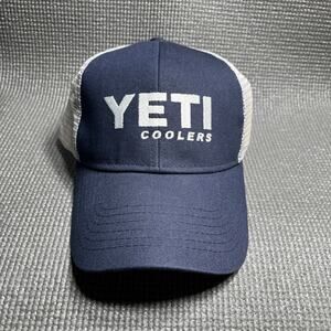 YETI Coolers Snapback Trucker Hat Mens One‎ Size Blue White Mesh Adjustable